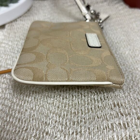 Coach C Signature Logo Light Brown Ivory Canvas Leather Combo Wristlet Wallet - Picture 6 of 10